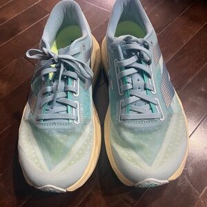 New Balance FuelCell Rebel V4 - Quarry Blue - Size 8 (Women’s)